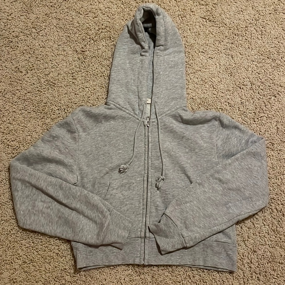 Brandy Melville cropped grey zip up